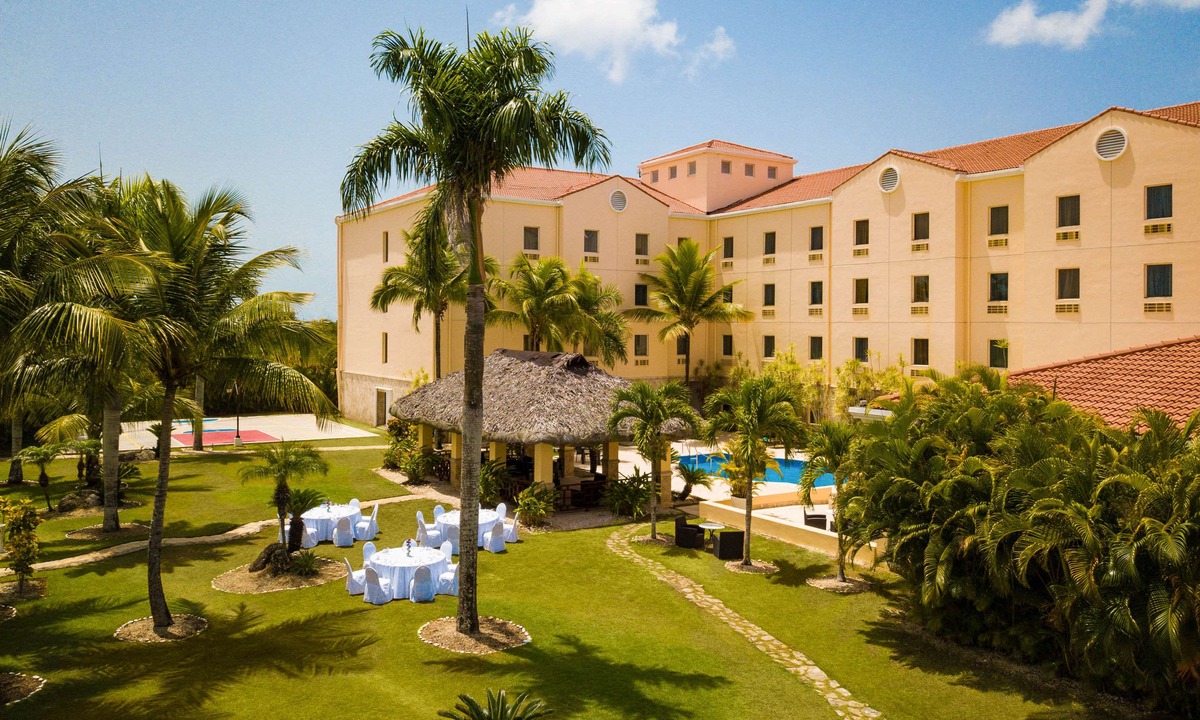 La Caleta Hotel | Quality Hotel Real Aeropuerto Santo Domingo
