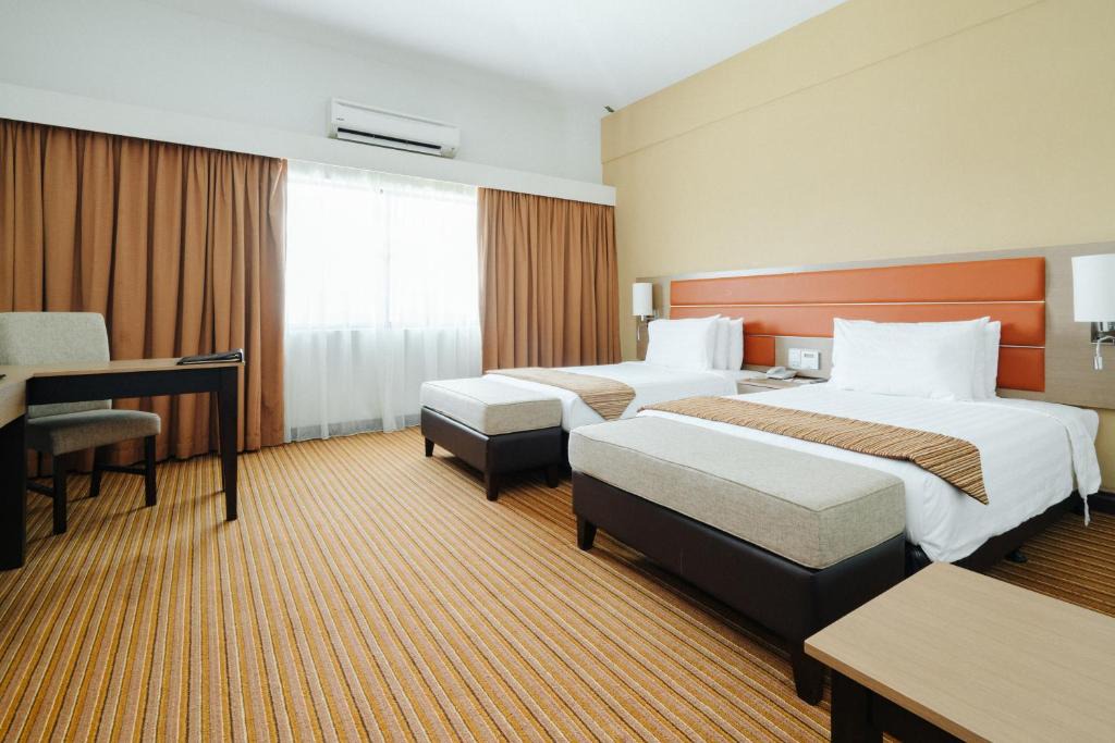 Kampung Telaga Batin Hotel | Raia Hotel & Convention Centre Terengganu