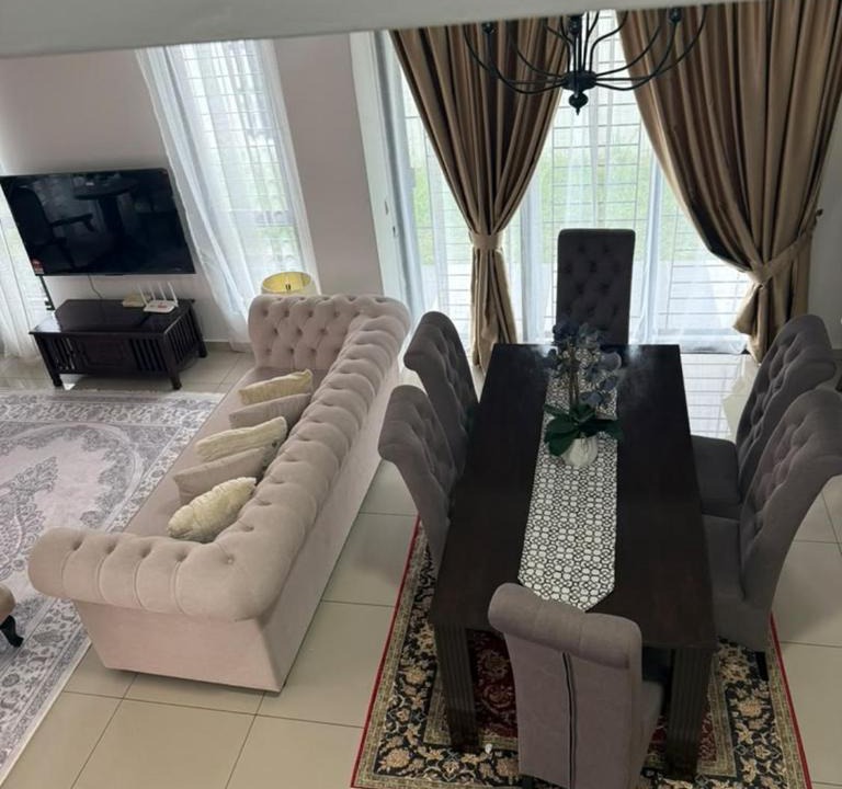 Beranang House | RAZLYNN HOMESTAY setia ecohill 2 , 43500 semenyih , selangor , malaysia
