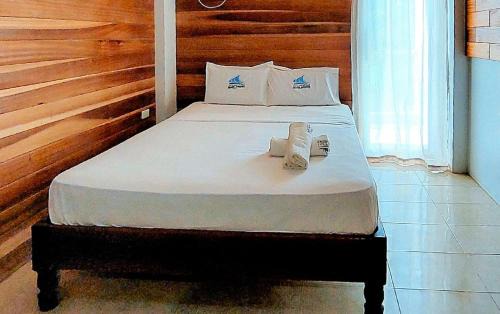 Bongao Hotel | RedDoorz at Almari Beach Resort Tawi Tawi