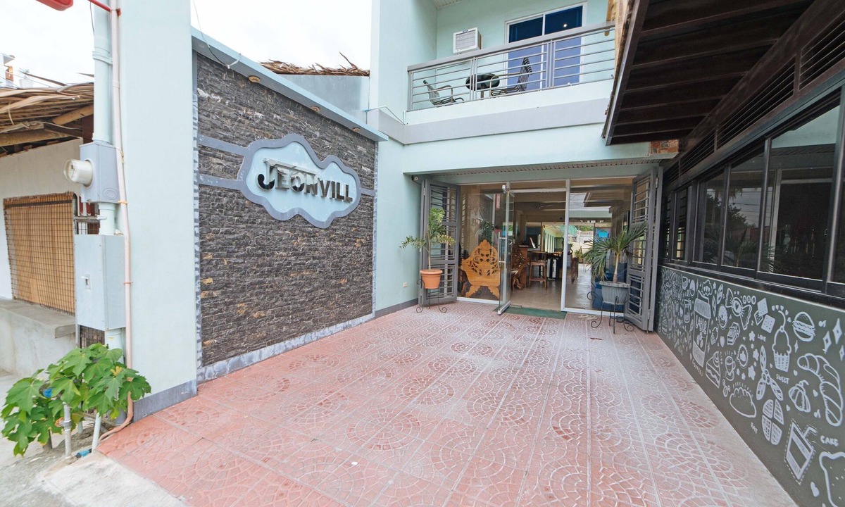 Kalibo House | Reddoorz @ Old Buswang Road