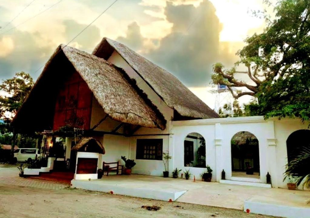 Pagudpud Resort | RedDoorz Plus @ Evangeline Beach Resort