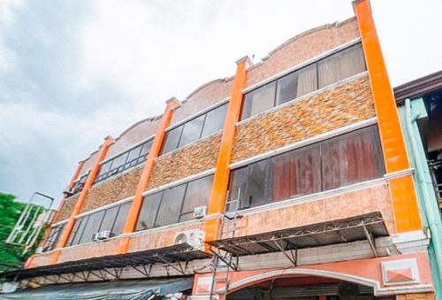 Tagum Hotel | RedDoorz @ PVC Pension Haus