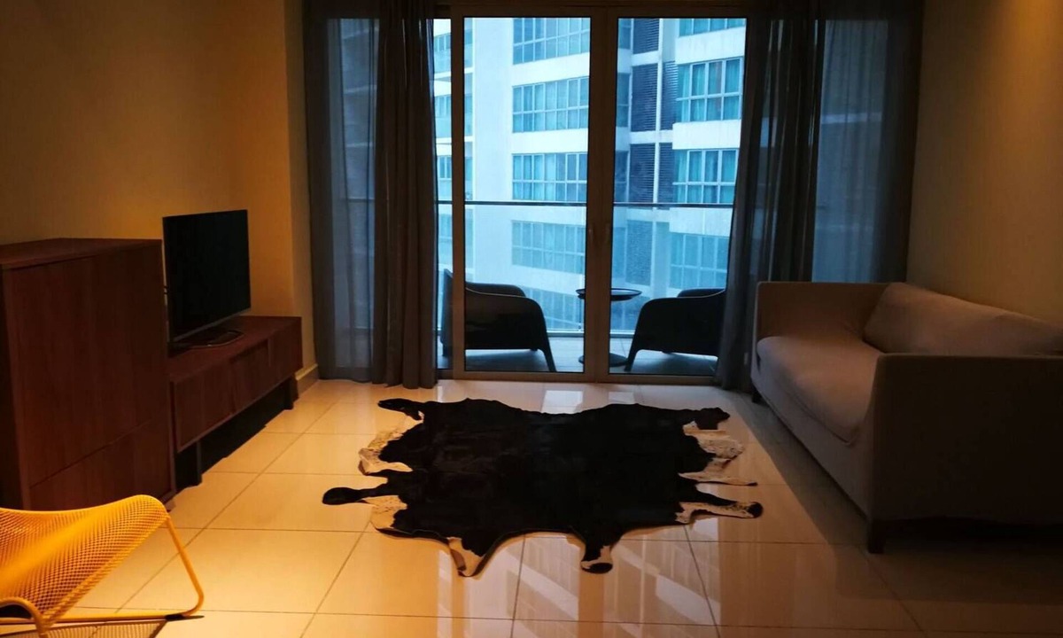 Chow Kit Apartment | Regalia Stylish 3 bedroom Apartment