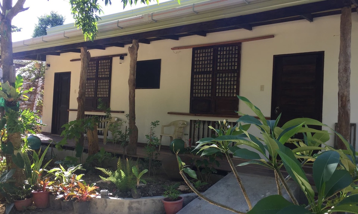 Calape Resort | Rene's Diverslounge Resort