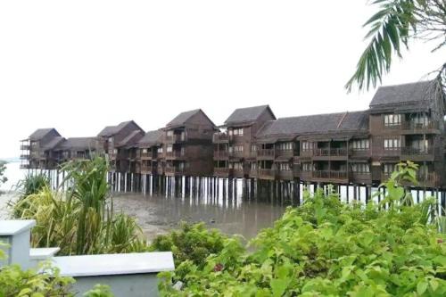 Padang Matsirat Apartment | Renovated 2 Bedroom Seavilla for 6pax