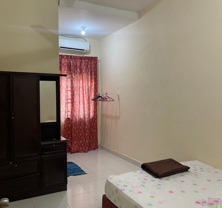 Kampung Telaga Batin House | Ritz Homestay UNIT B at Gong Badak, Kuala Terengganu