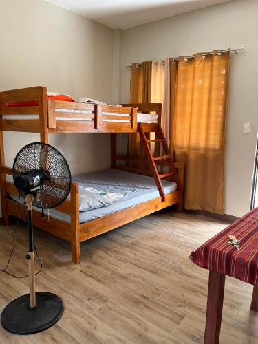 Bacnotan House | Riz Place Homestay - Queen Sized Bunk x Air-conditioned