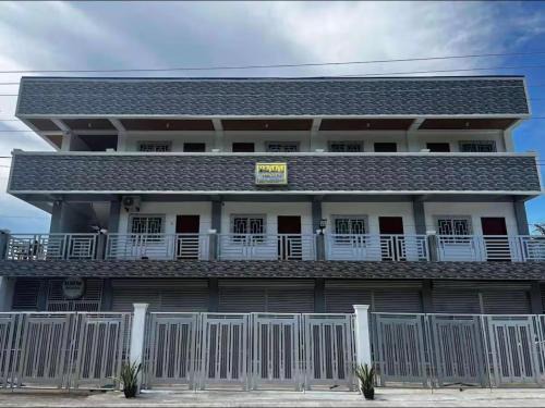 Kawayan Hotel | RMM Realty