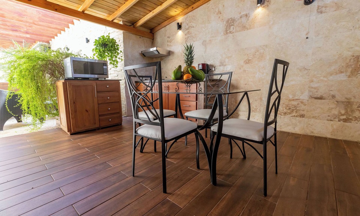 El Batey House | Room-central 1bd and Bth With Common Pic