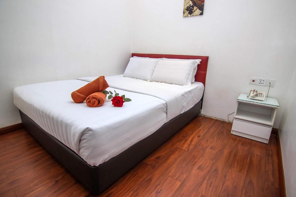Gelang Patah Hotel | Rose Cottage Hotel Taman Nusa Cemerlang
