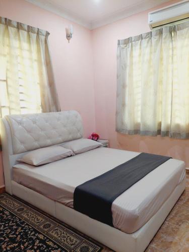 Kampung Chantek House | Rose Homestay Padang Besar