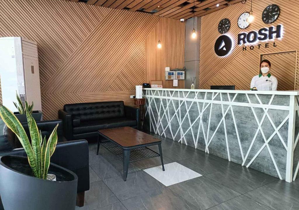 Ermita Night District Hotel | Rosh Hotel