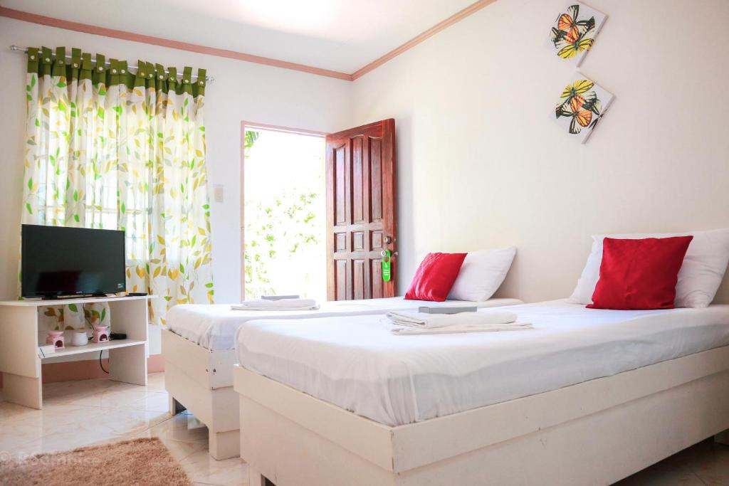 Tacloban Bed & Breakfast | RQS Hostel