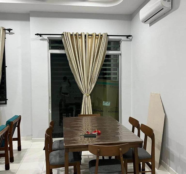 Paya Mengkuang House | Rumah Armand near Pantai Pengkalan Balak Melaka 4Bilik 2Bilik Air Fully Aircond