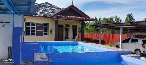 Setiu House | Saujana Setiu Homestay with Swimming Pool