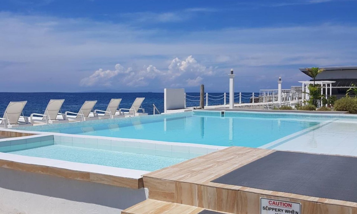 Oslob Hotel | Seascape Resort Oslob