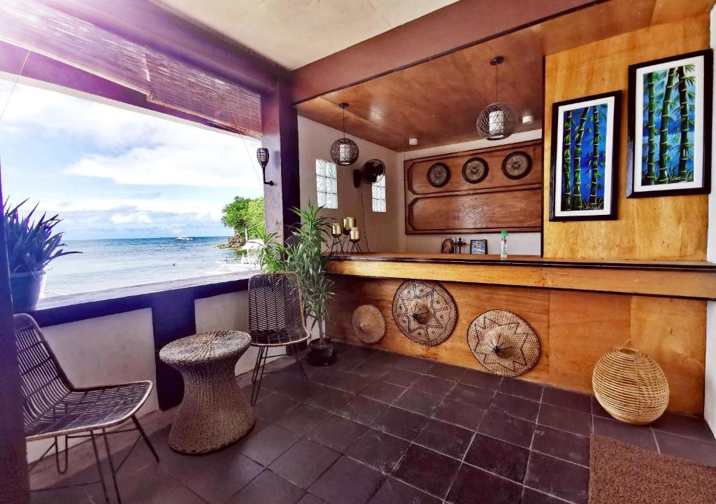 Logon Hostel | Seaside Hostel Malapascua