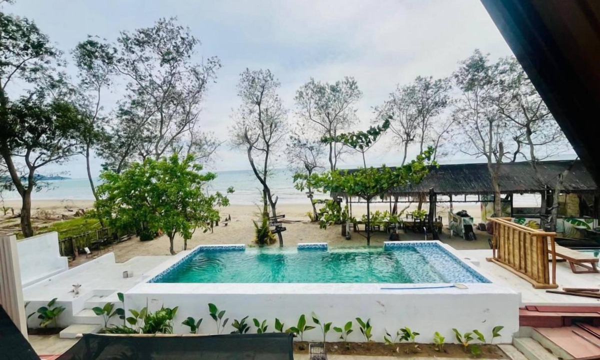 Sipalay Apartment | Seaside Serenity: Sipalay Studio Escape