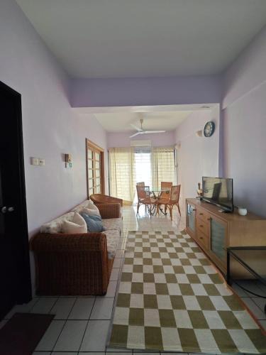 Taman Haji Zainal Apartment | Seaview Family Beach Stay -2BR Family Suite PD-