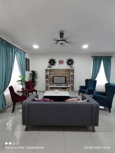 Jorak House | Sehmi's Homestay, Pagoh, Muar