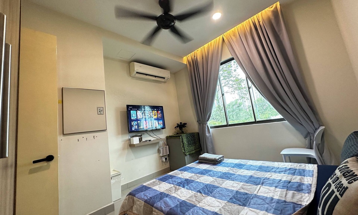 Cyberjaya House | Self Check in Homestay Room 5, Y5 Netflix Parking Coway