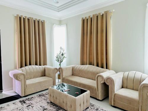 Rambai House | Senja di Sawah Homestay