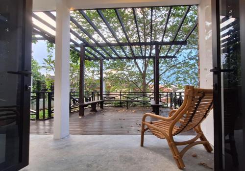 Taman Bukit Kepayang House | Serene Seremban Town Hilltop Garden Villa