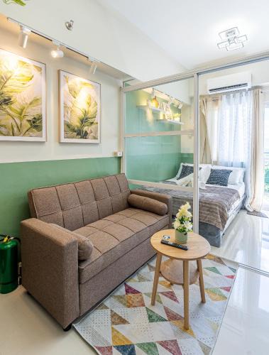 Basak Apartment | Serene Studio with Balcony, Sunset Views and City View