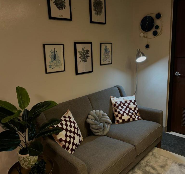 Bonifacio Global City Apartment | Serenity Pads