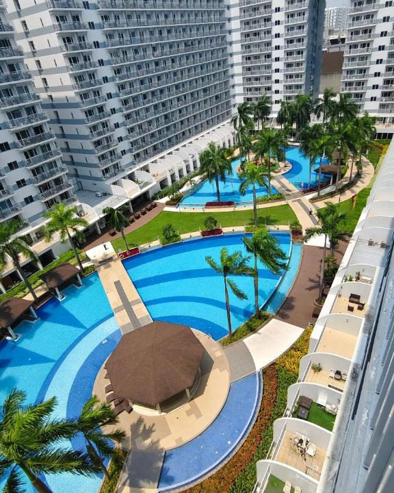 Barangay 76 Apartment | Shellside MOA staycation - Jeric