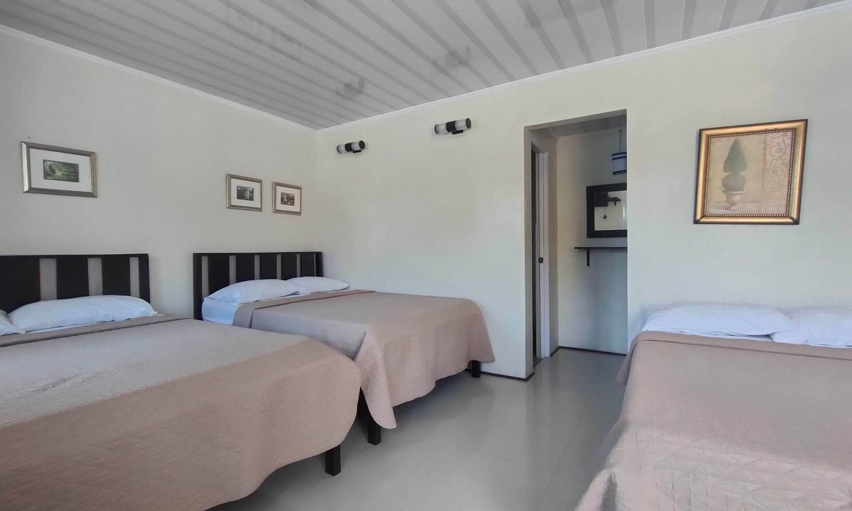 Pasuquin Hotel | Shorestop Resort Inn