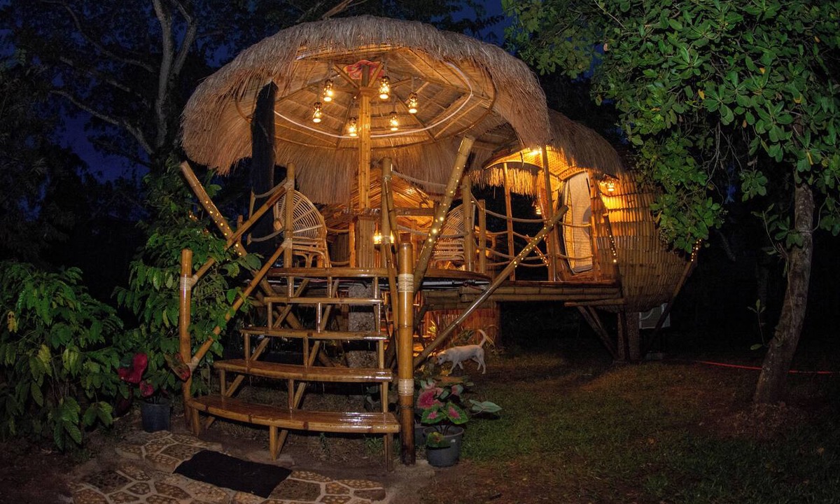 Puerto Princesa City Centre Cabin | Slumber Ball Bamboo Handcrafted Puerto Princesa City with AC