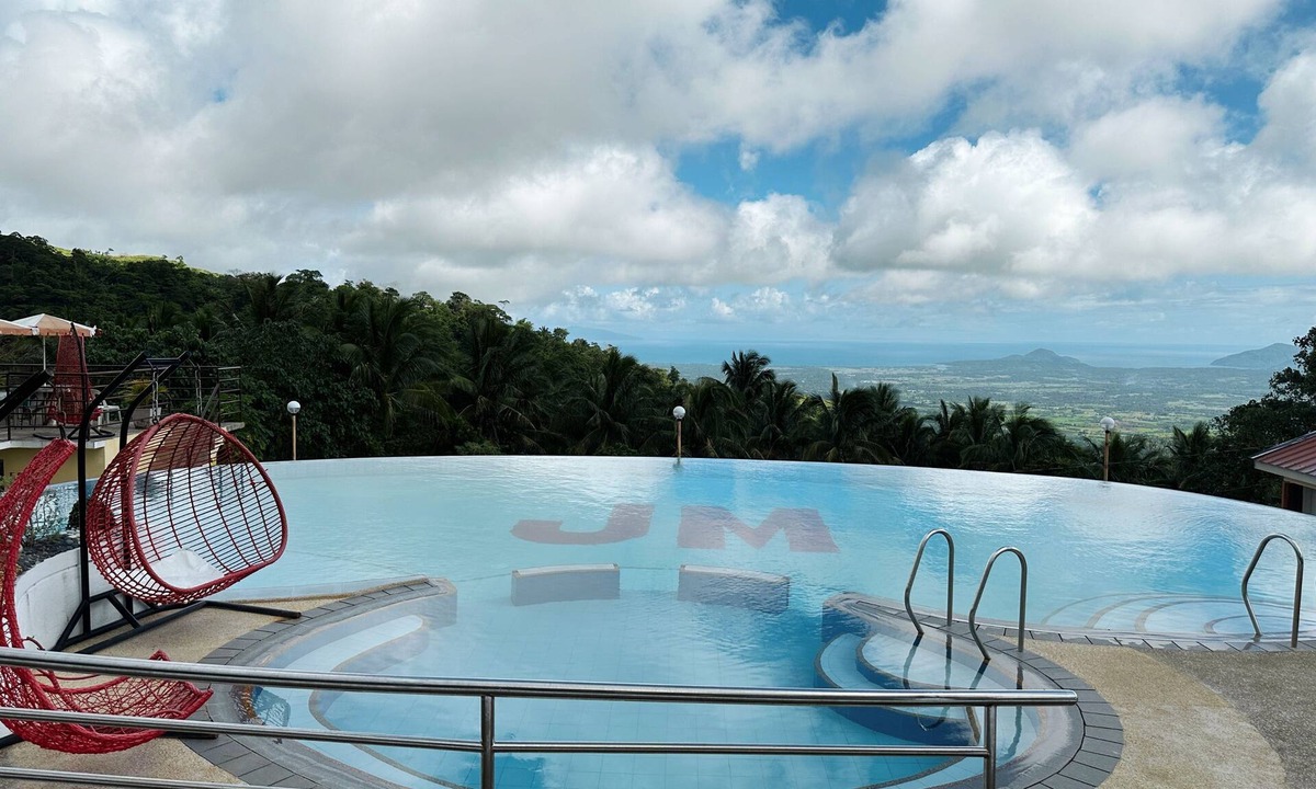 Ocampo Hotel | SMDP Resort Hotel CamSur