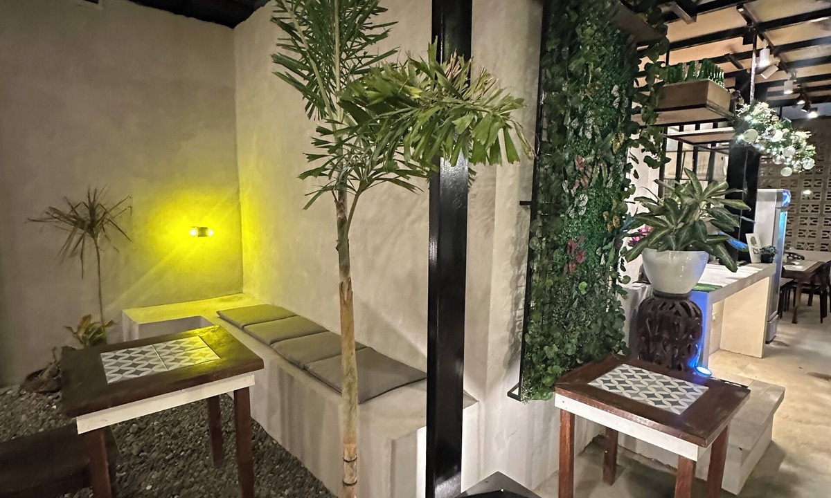 Talibon Hotel | Soi Suites