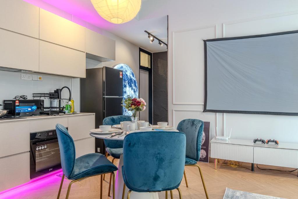 Taman Century Apartment | Space Residency Premium Suite Near KSL Mall by Nest Home