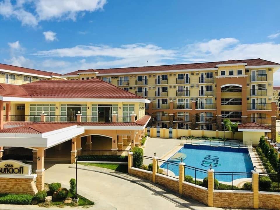 Sasa Apartment | Spacious 1 Bedroom at Arezzo Place Davao with Pool,WIFI and Netflix