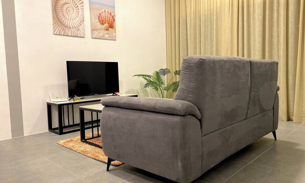 Kuah Apartment | Spacious 3-bedroom neighborhood apartment with AC in Langkawi
