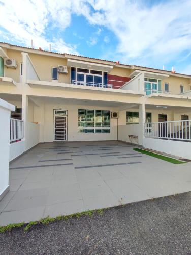 Bandar Penawar House | Spacious Family House at Desaru Harmonia 2