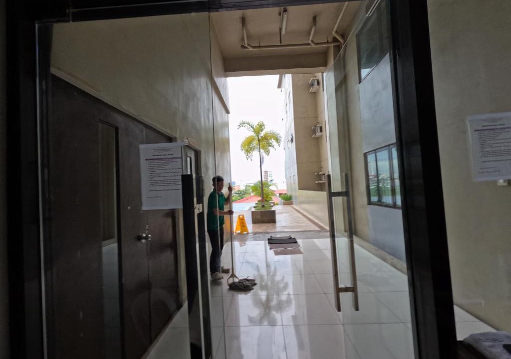 Mabolo Apartment | Spacious Studio's with Pool near SM & Ayala
