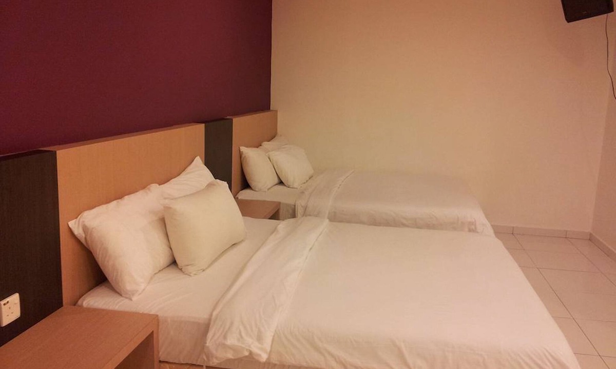 Simpang Renggam Hotel | SR Inn
