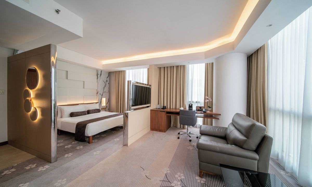 Mid Valley City Hotel | St. Giles Boulevard Hotel