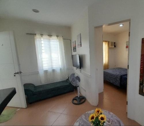 Bacolor Apartment | Staycation! Daily, weekly, monthly!