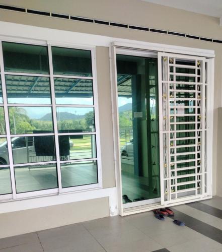 Kluang House | Stingless Bee Homestay
