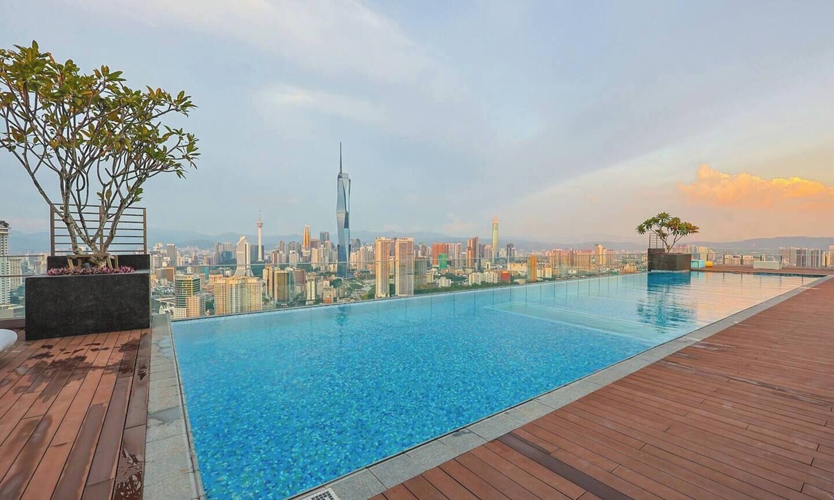 Brickfields Apartment | Studio with KL Tower View in Kuala Lumpur