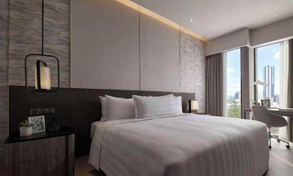Golden Triangle Hotel | Stylish 1-BR Suite Premier Bukit Bintang Breakfast