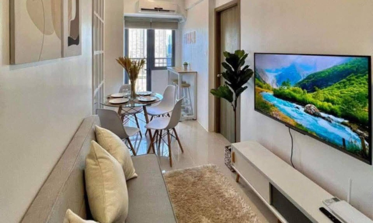 Highway Hills Condo | Stylish City Escape in Mandaluyong - Central Condo Living