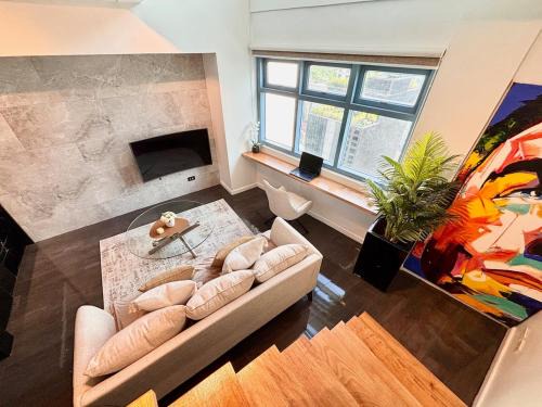 Legazpi Village Apartment | Stylish Loft by Greenbelt