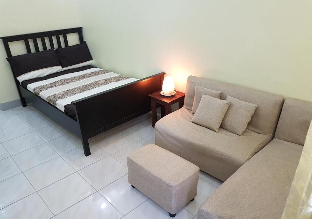 Balibago Apartment | STYLISH SECLUDED 4BR LODGE NEAR ENCHANTED KINGDOM + 2MIN WALK TO BALIBAGO COMPLEX