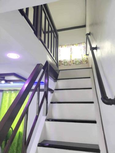 Naic House | Su Staycation Minimalist